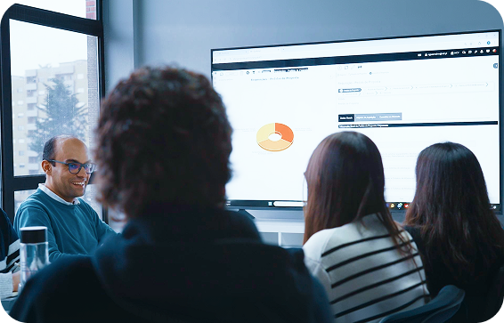 Equipa em sessão de formação e capacitação GOOPortal